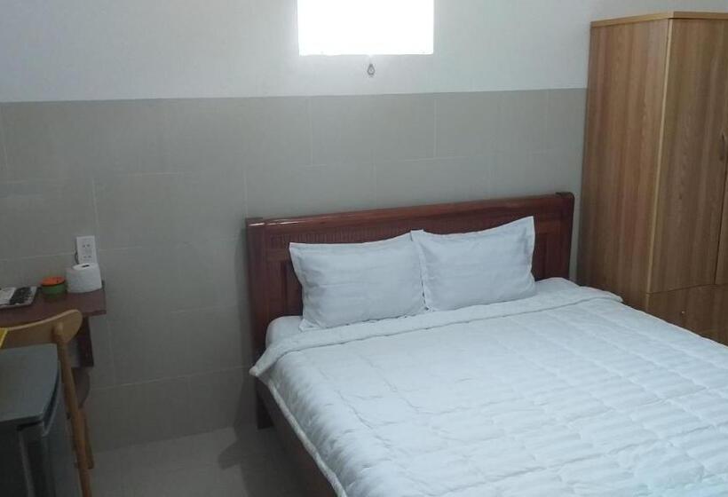 اتاق لوکس خانوادگی, Khách Sạn Ngọc Hiền