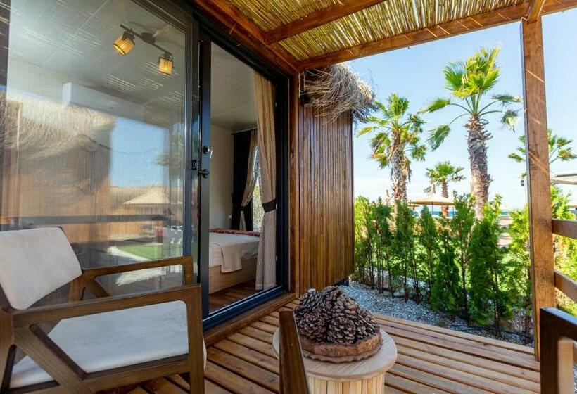 اتاق استاندارد با چشم‌انداز دریا, Anda Beach Bistro & Rooms