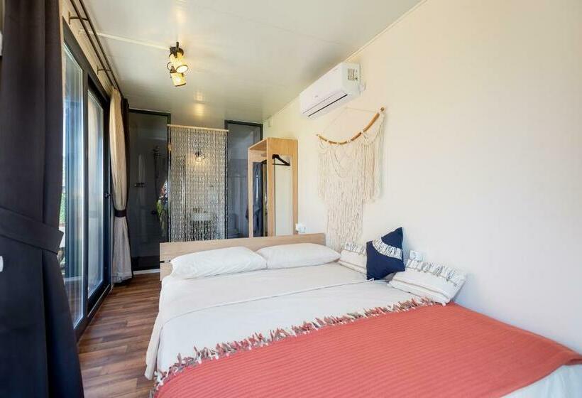 اتاق استاندارد, Anda Beach Bistro & Rooms