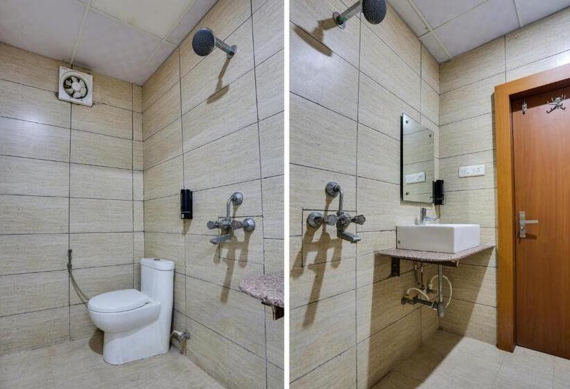 غرفة كلاسيكية ثلاثية, Super Collection O Bhiwadi Formerly Ridgewood Palace