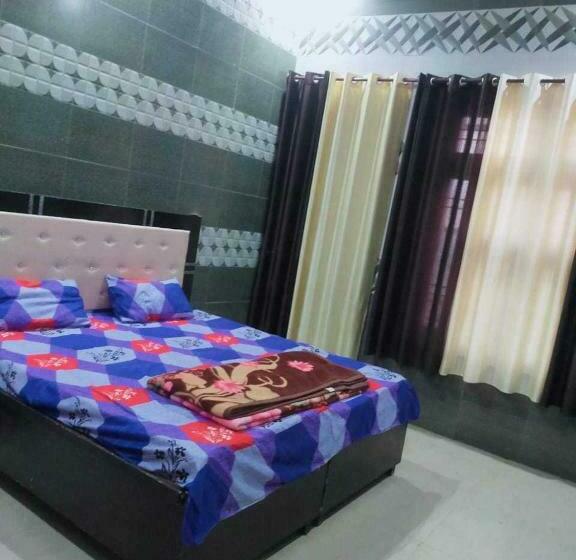 غرفة كلاسيكية ثلاثية, Oyo 81088 Hr Guest House