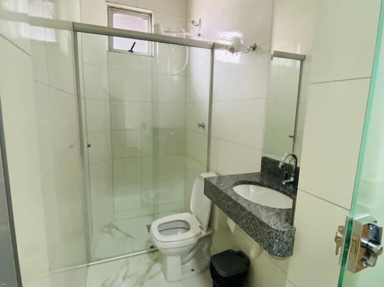 חדר סטנדרט לשלושה, Santorine Plaza   Itabira   Próximo A Fundação Cultural Carlos Drummond Andrade