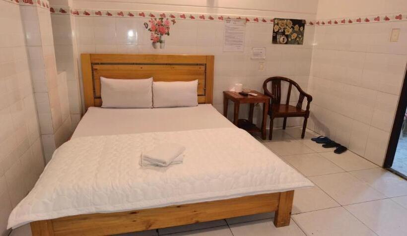 Habitació Estàndard, Khách Sạn Bảo Tín