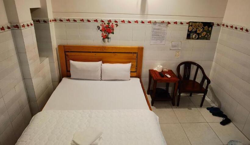 Habitació Estàndard, Khách Sạn Bảo Tín