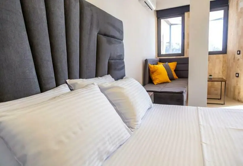 اتاق سه نفره دلوکس با چشمانداز دریا, Sand Apartments