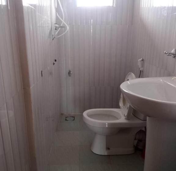 חדר אקונומי, White Block Hotel & Resturant