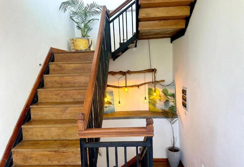 חדר משפחתי דלוקס, White Block Hotel & Resturant