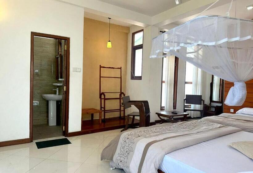 חדר משפחתי דלוקס, White Block Hotel & Resturant