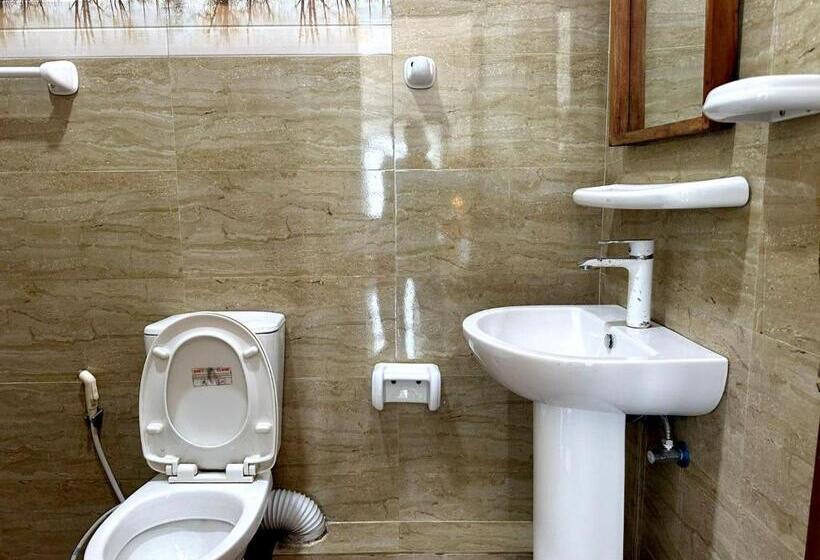 חדר משפחתי דלוקס, White Block Hotel & Resturant