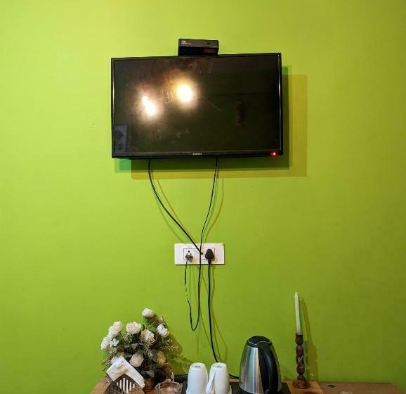 Camera Deluxe con Balcone, Attic Monkey Cafe & Rooms