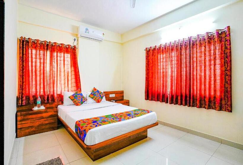 Quarto Deluxe, Fabhotel Himalay