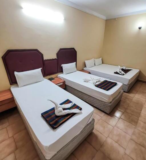 Четырехместный Номер Стандарт, Ymca   Near Meenakshi Amman Temple Madurai