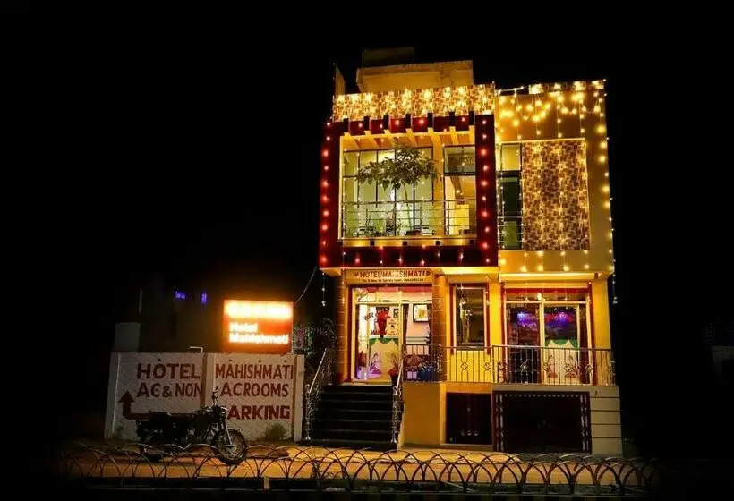 デラックスルーム, Mahishmati Palace