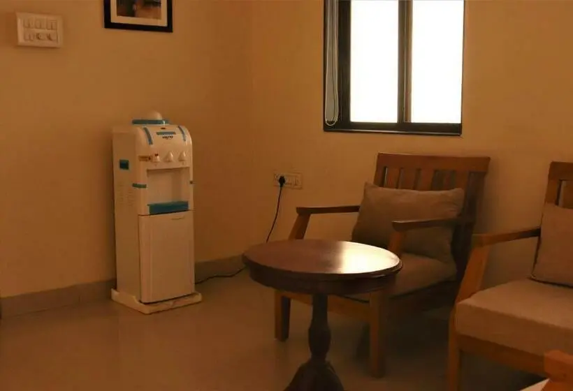 اتاق لوکس, Serenity By Monarch Viman Nagar