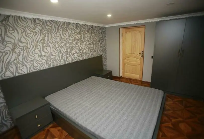 اتاق اکونومی, Guest House Nikola
