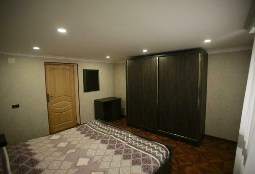 اتاق اکونومی, Guest House Nikola