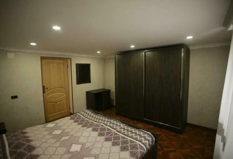 اتاق اکونومی, Guest House Nikola
