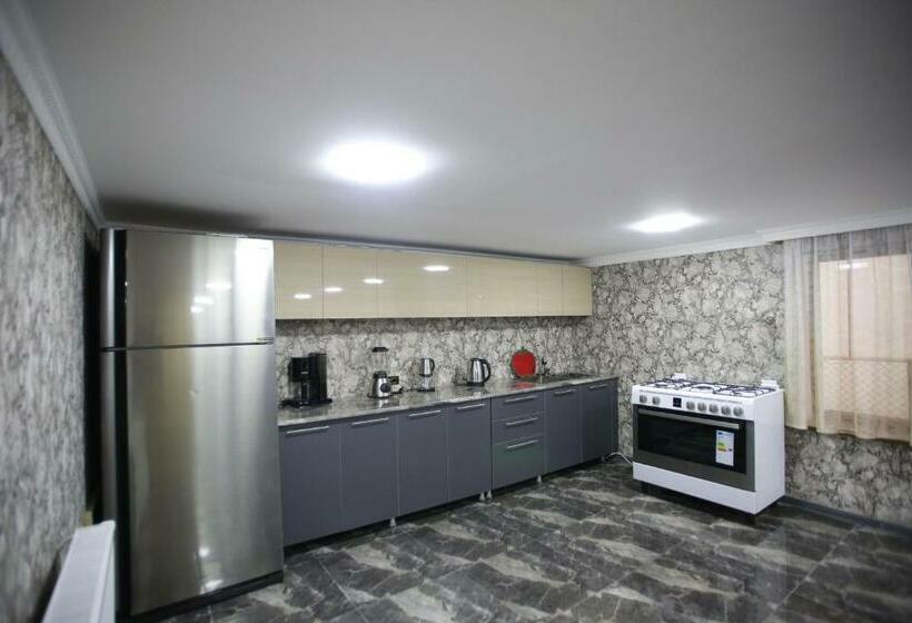 اتاق استاندارد با سرویس بهداشتی مشترک, Guest House Nikola