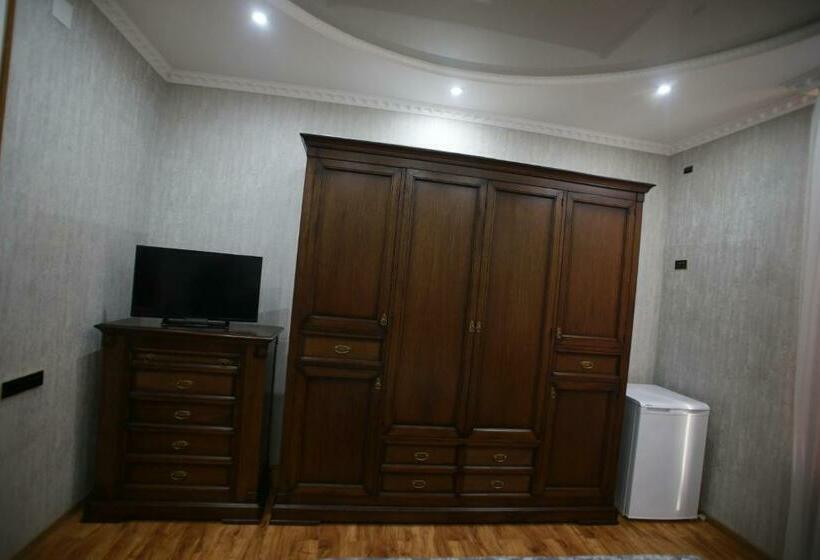 اتاق استاندارد با سرویس بهداشتی مشترک, Guest House Nikola