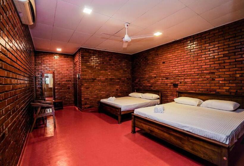 Семейный Номер, River Inn   Fort