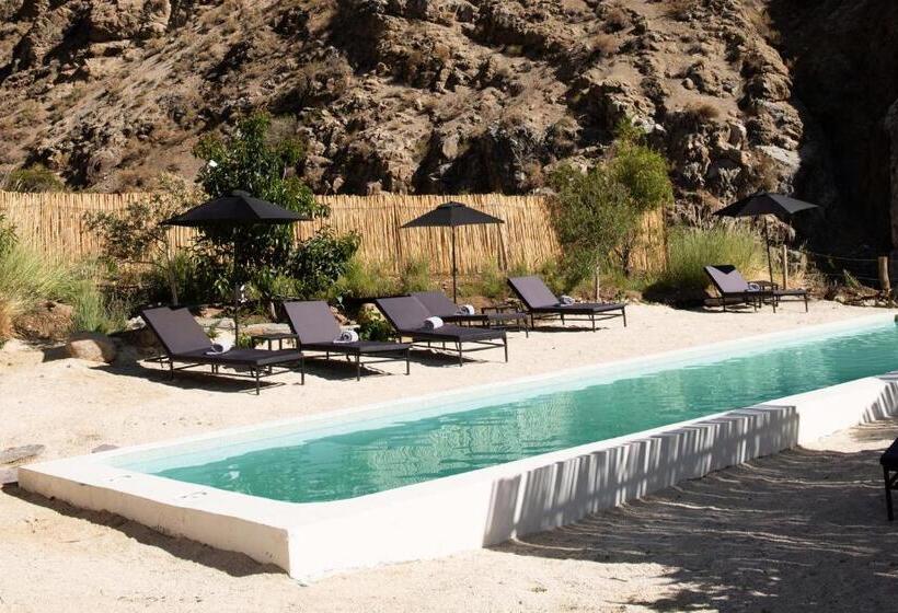 בונגלו משפחתי, Glaciar De Roca Lofts