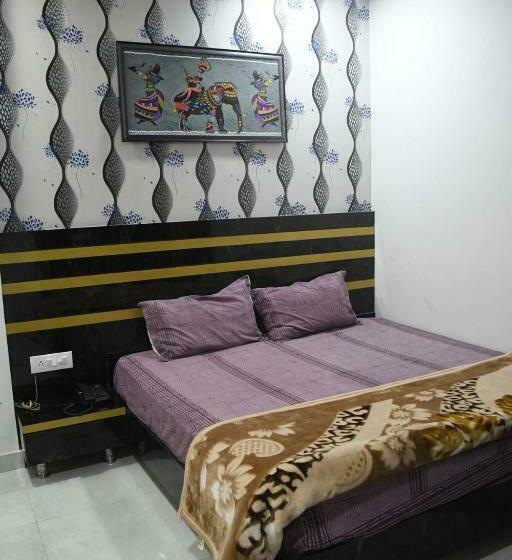 标准间, Imperial Crown