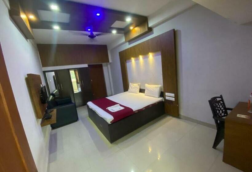 غرفة ديلوكس, Redbell Suites Calicut