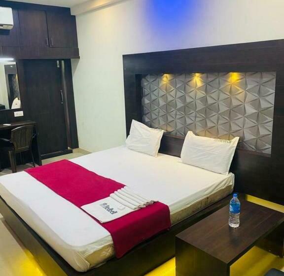 غرفة ديلوكس, Redbell Suites Calicut