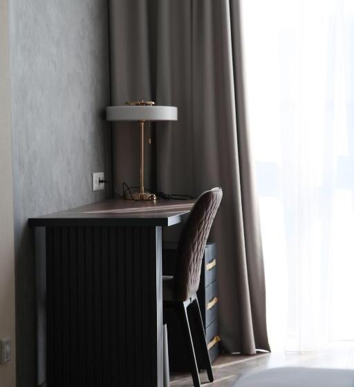 اتاق سوپریور با تخت بزرگ, Sofia International