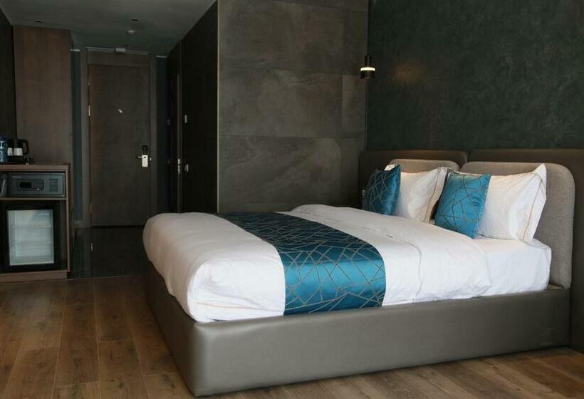 اتاق استاندارد, Sofia International