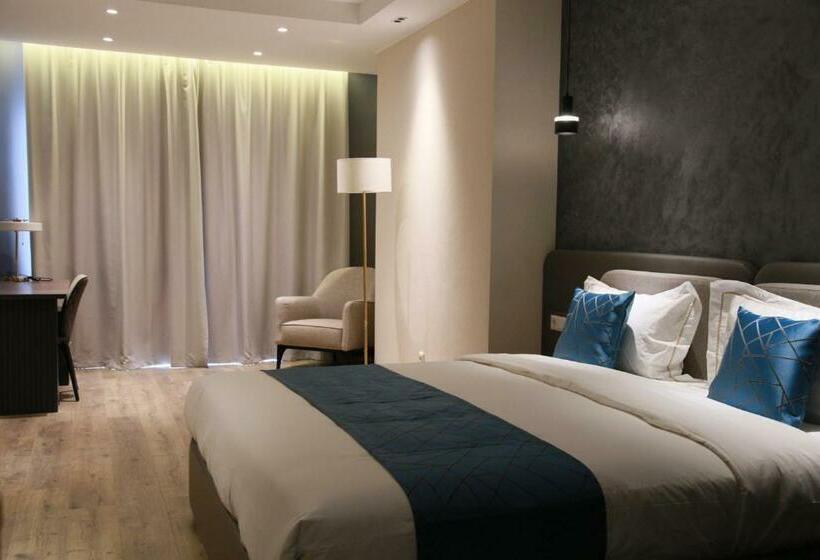 اتاق استاندارد, Sofia International