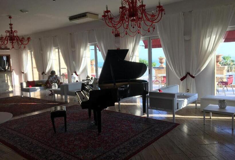 דירת חדר בקומת קרקע, Messapia Hotel & Resort