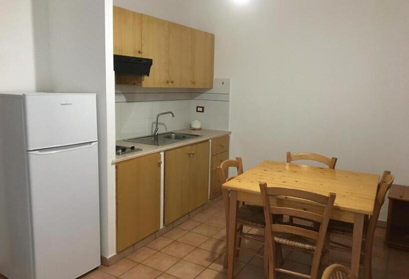 דירת חדר בקומת קרקע, Messapia Hotel & Resort