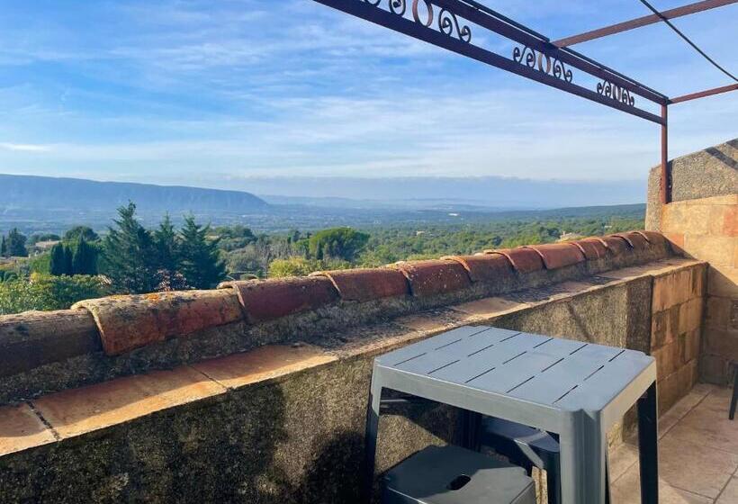 غرفة إدارية ثلاثية, Domaine De L Enclos