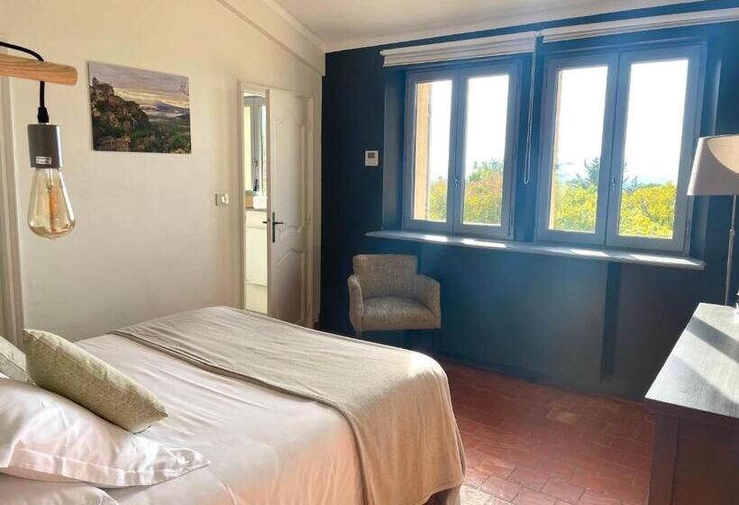 جناح عائلي, Domaine De L Enclos