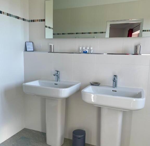 جناح دوبلكس, Domaine De L Enclos