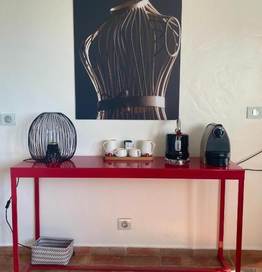 جناح دوبلكس, Domaine De L Enclos