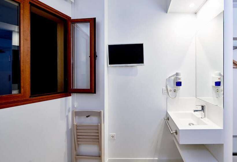 Chambre Standard Individuelle, AMC Granada