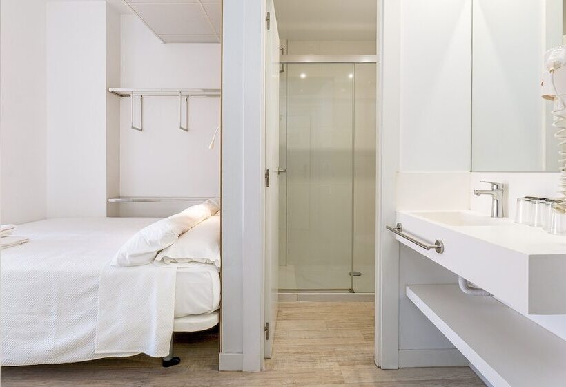 Chambre Familiale, AMC Granada