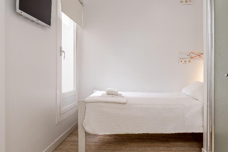 Chambre Standard Individuelle, AMC Granada