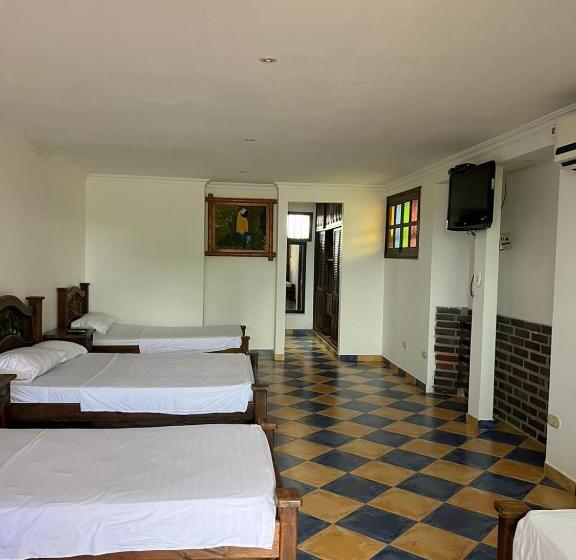 غرفة قياسية رباعية, Campestre Los Chiguiros