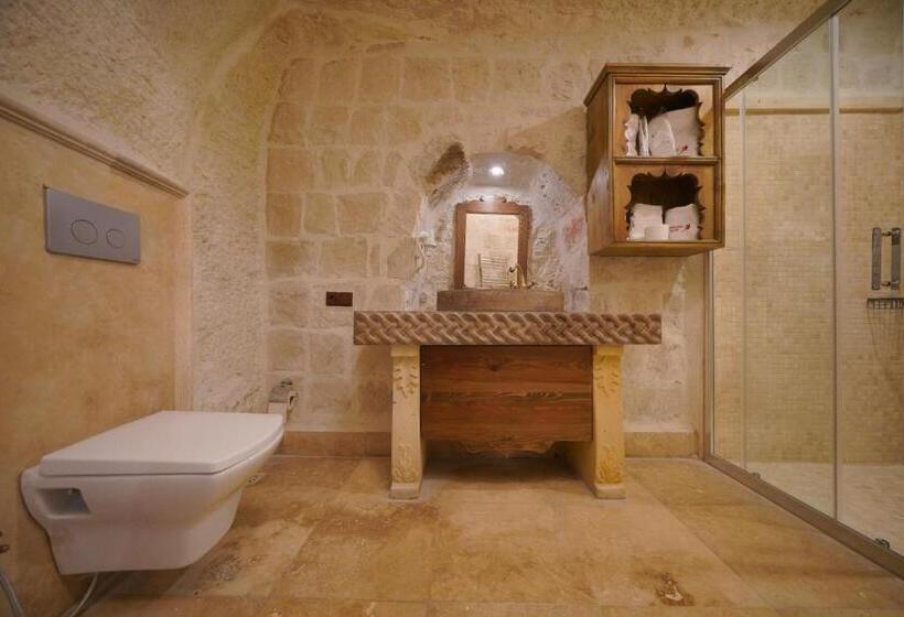 سوییت, Fairyland Cave