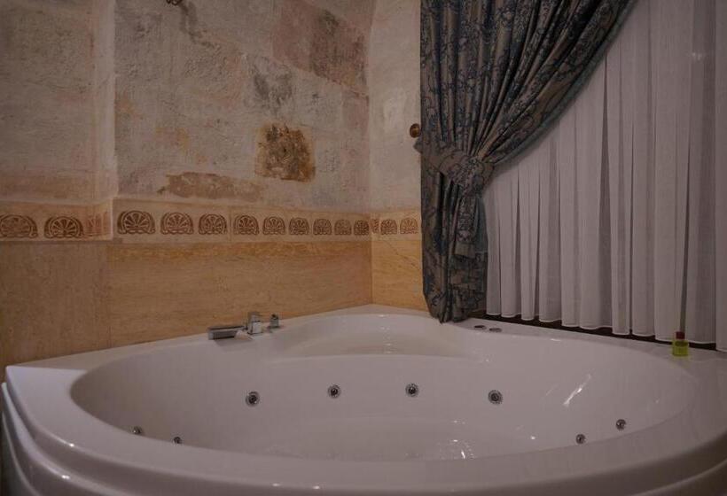 سوییت, Fairyland Cave