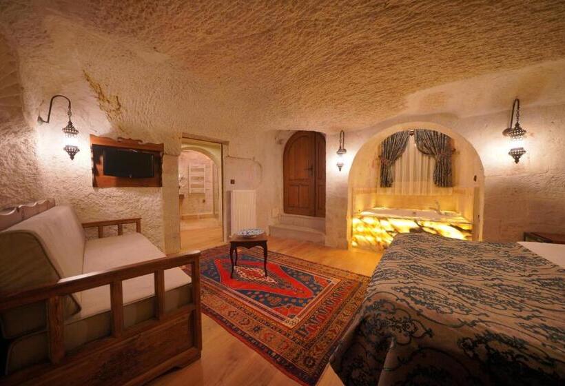 سوییت لوکس, Fairyland Cave