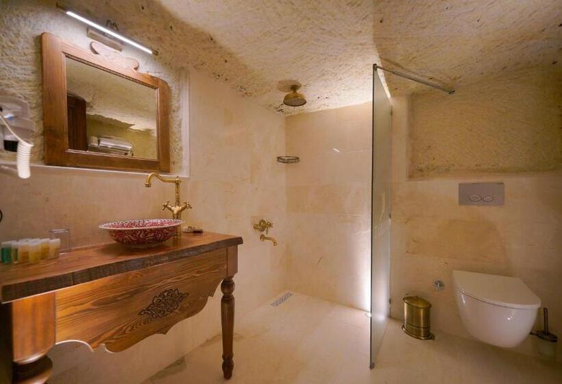 اتاق لوکس با بالکن, Fairyland Cave