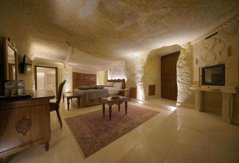 اتاق لوکس با بالکن, Fairyland Cave