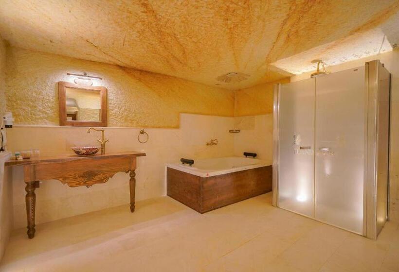 اتاق استاندارد با وان آب گرم, Fairyland Cave