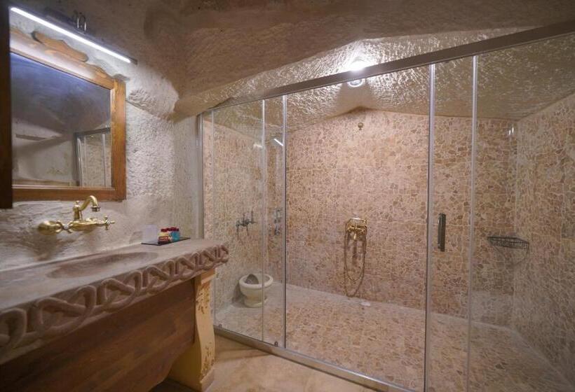 سوییت, Fairyland Cave