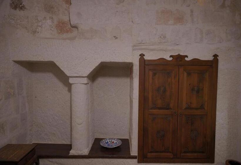 سوییت, Fairyland Cave