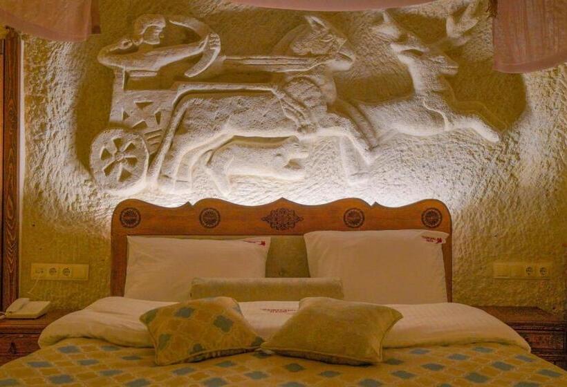 سوئیت با تخت بزرگ, Fairyland Cave